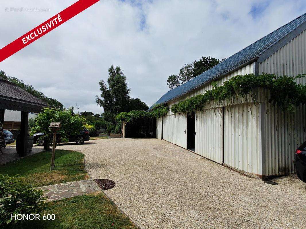 Maison 200 m² - 3 chambres - 1300m² terrain - PLERGUER - photo 16