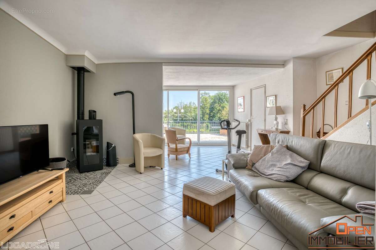 Maison 259 m² à Penne-D'agenais  - photo 7