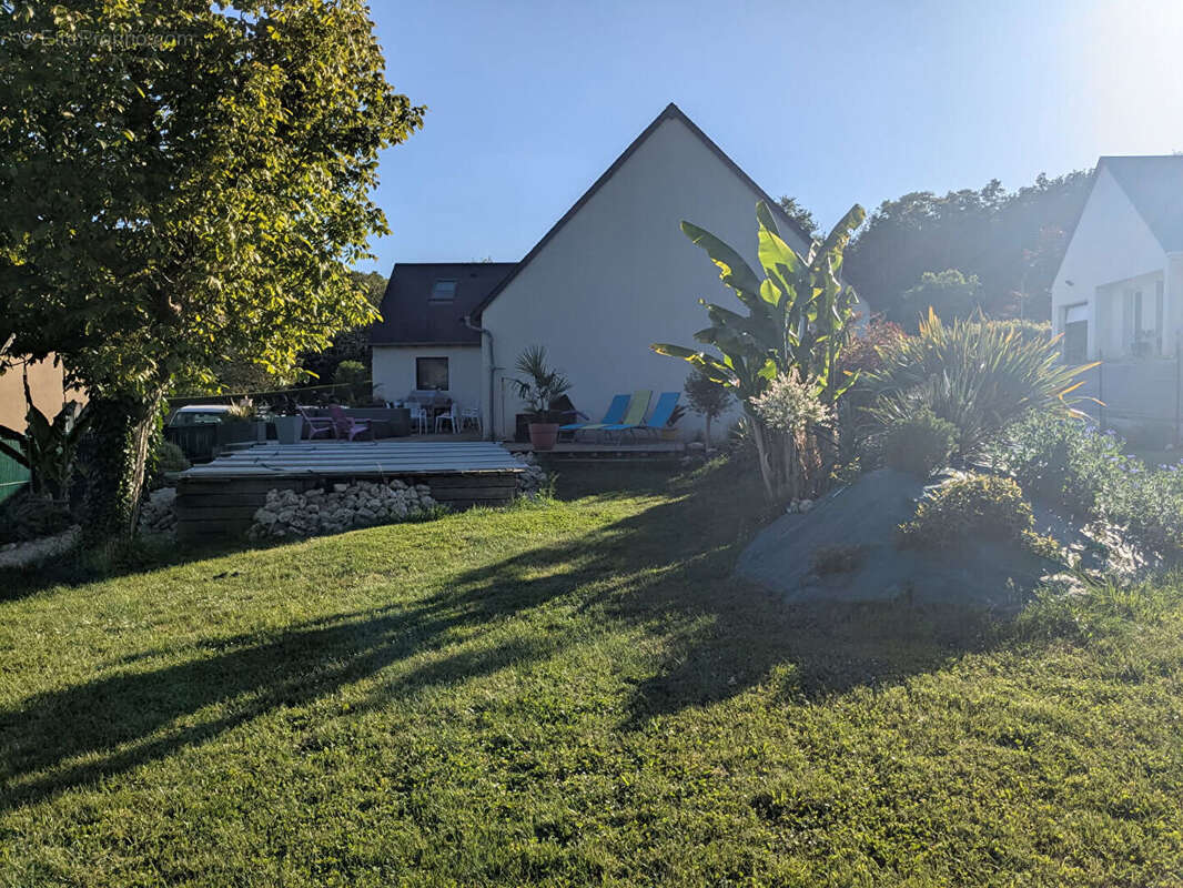 Maison à NAZELLES-NEGRON