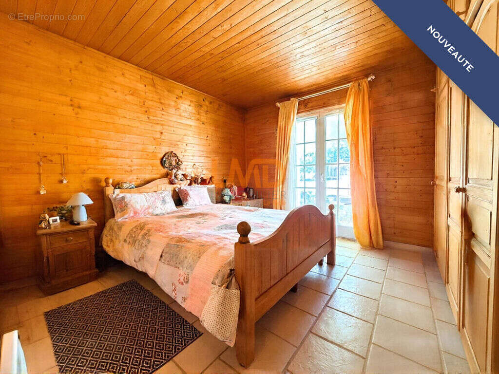 Maison à TOURRETTES