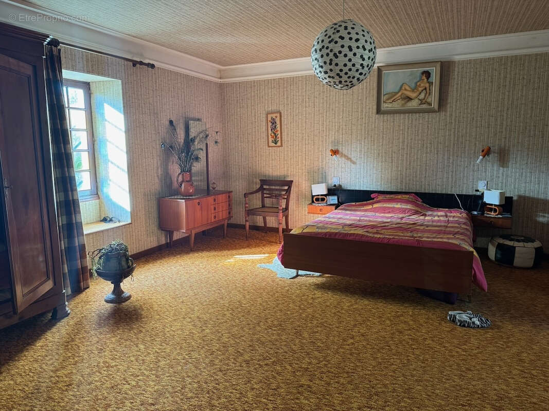 Maison à LA CHAPELLE-THEMER