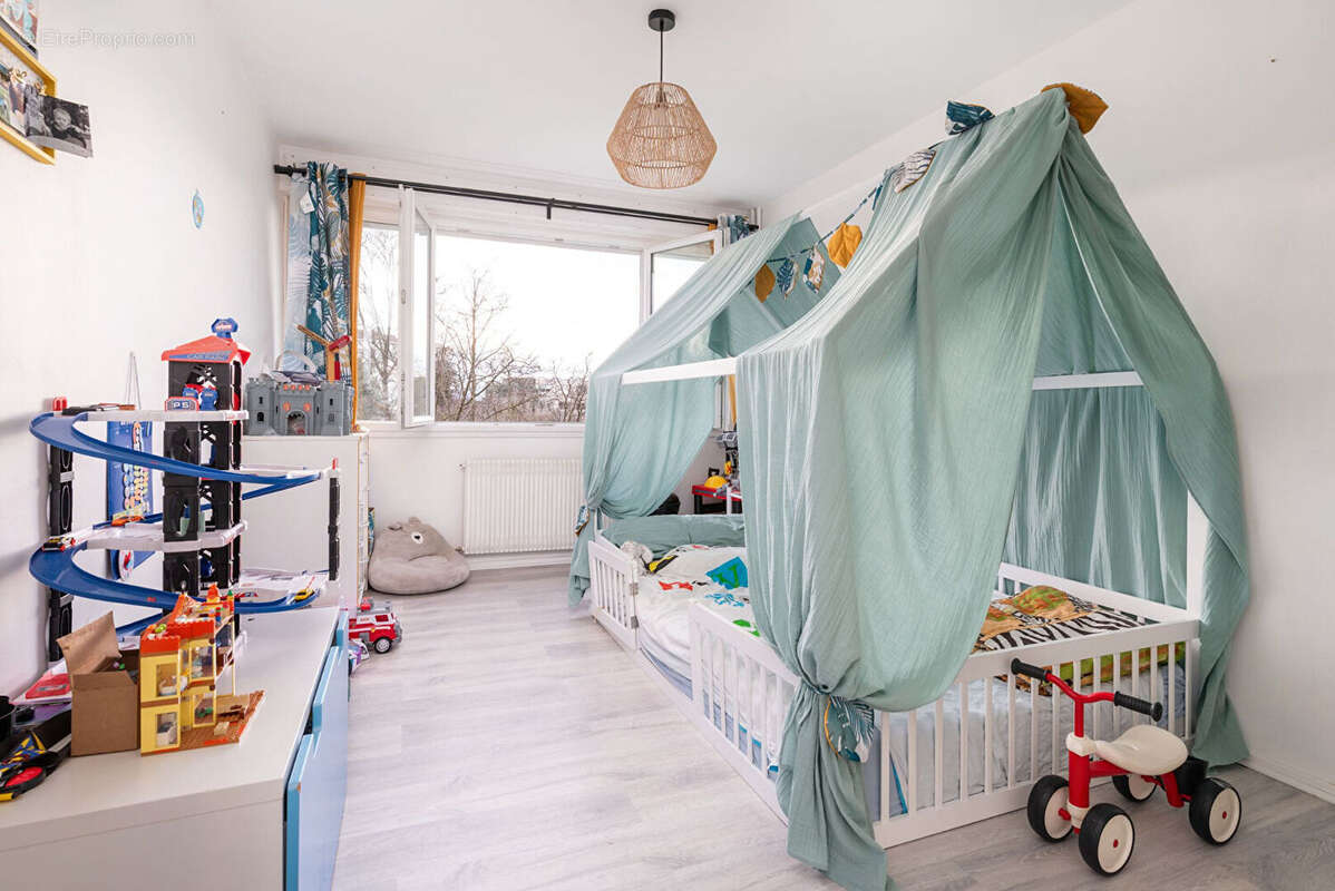 Appartement à SAINTE-FOY-LES-LYON