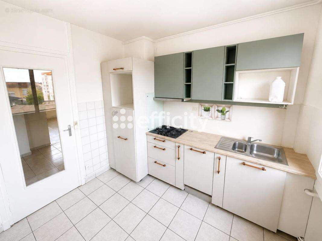 Appartement à VILLEURBANNE