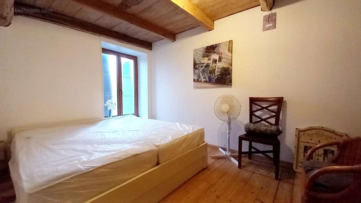 Maison à SAINT-BASLEMONT