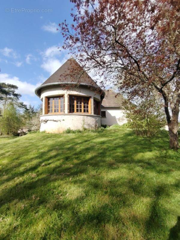 Maison à LA BAZOCHE-GOUET