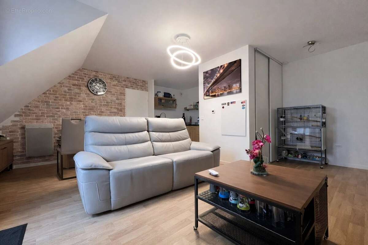 Appartement à FONTENAY-TRESIGNY