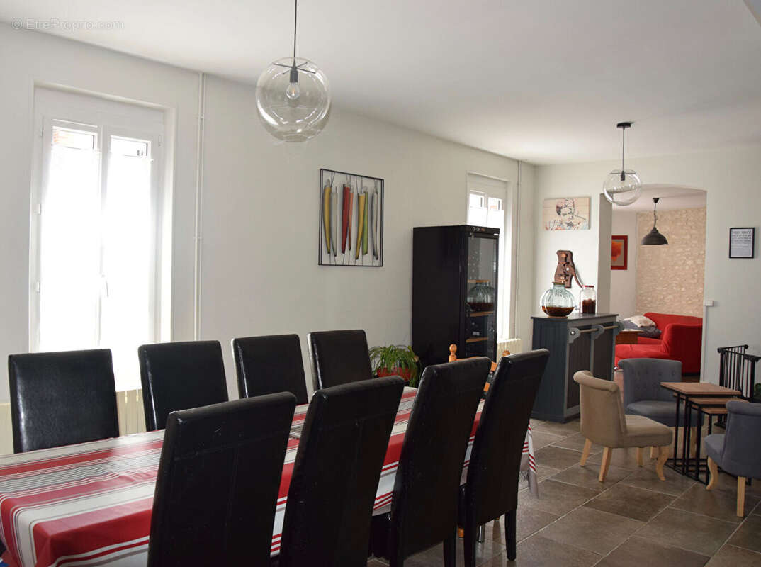 Maison à CHALETTE-SUR-LOING