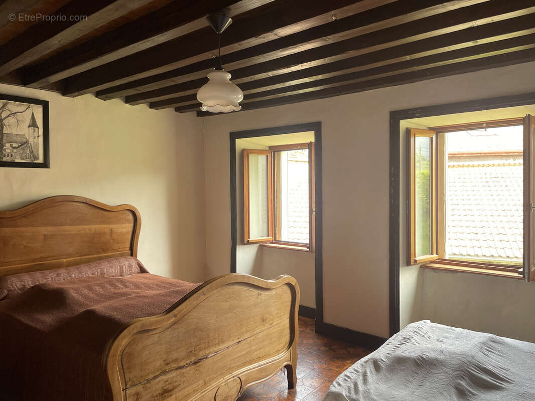 Maison à SAINT-JEAN-LA-VETRE