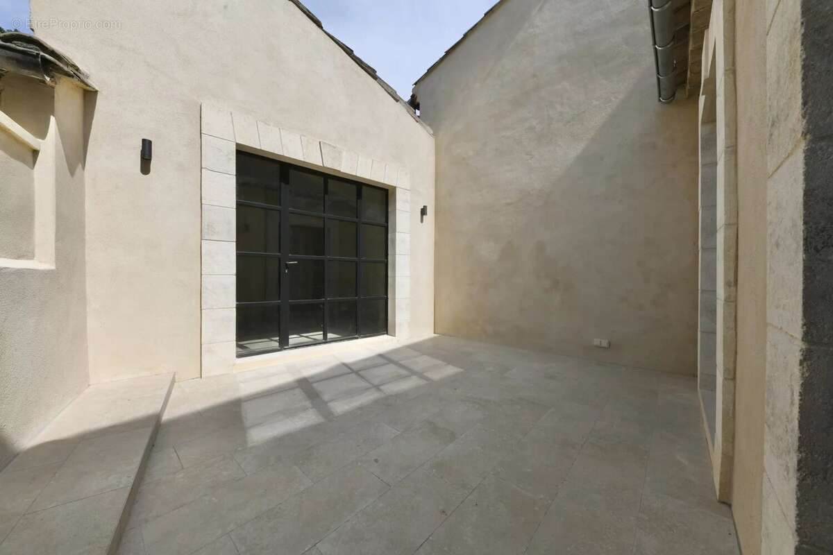 Appartement à UZES