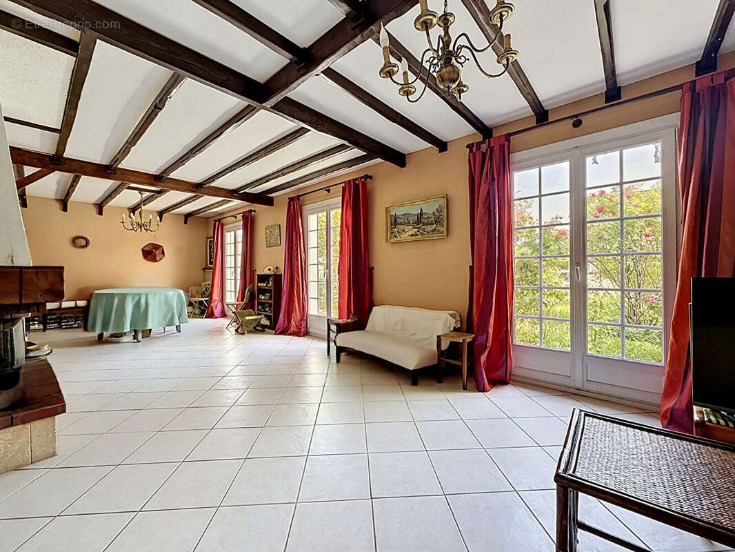 Maison à NANTEUIL-LES-MEAUX