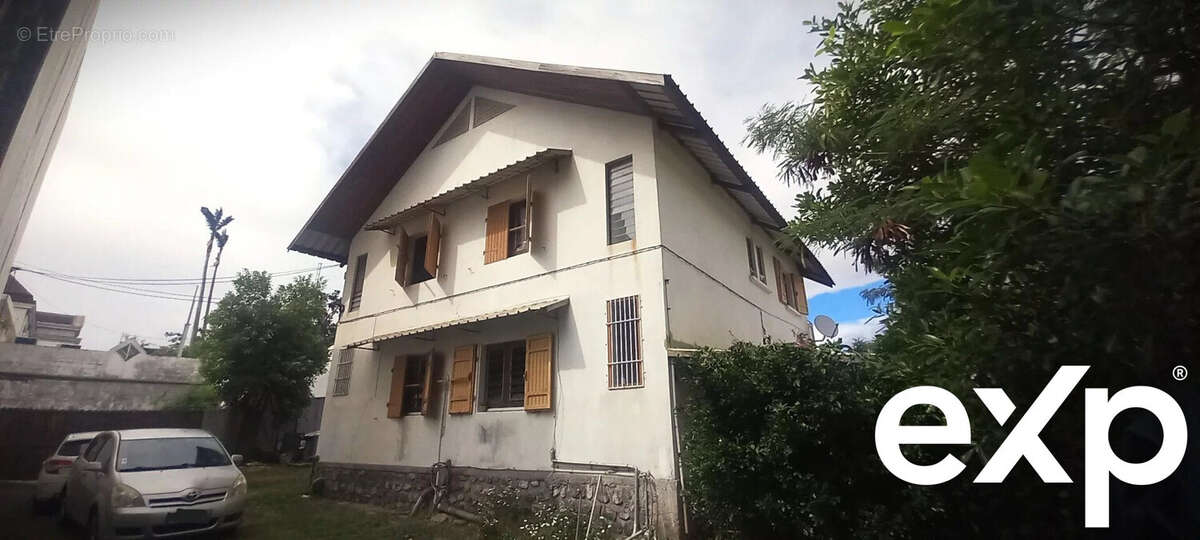 Maison à SAINT-DENIS