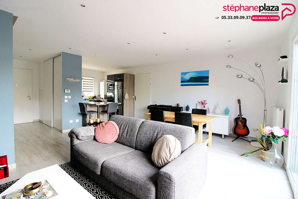 Maison à VILLENAVE-D&#039;ORNON