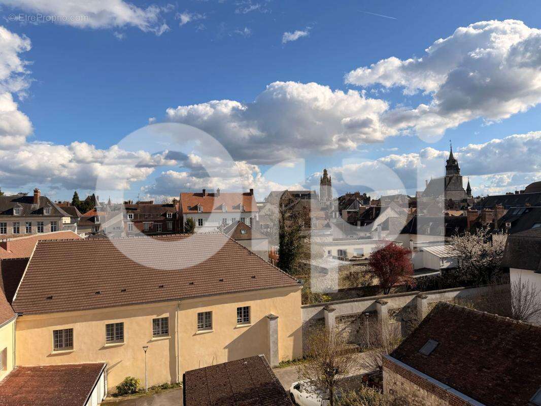 Appartement à COMPIEGNE