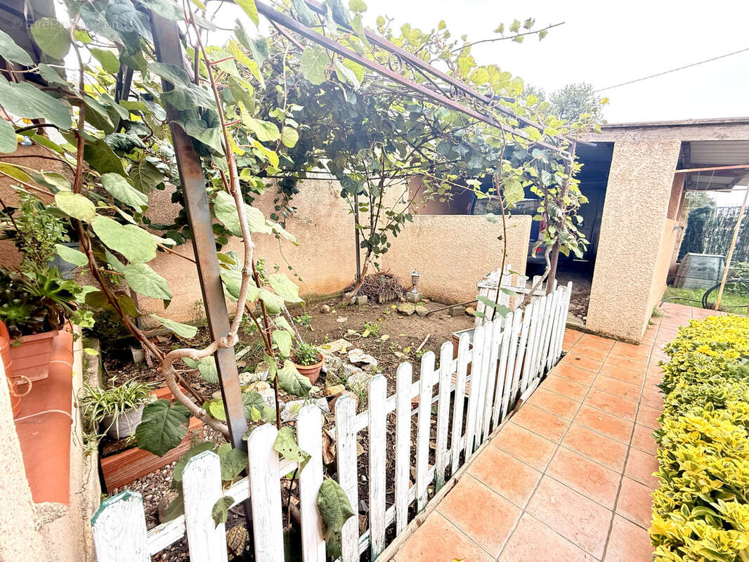 Maison à SAINT-HIPPOLYTE