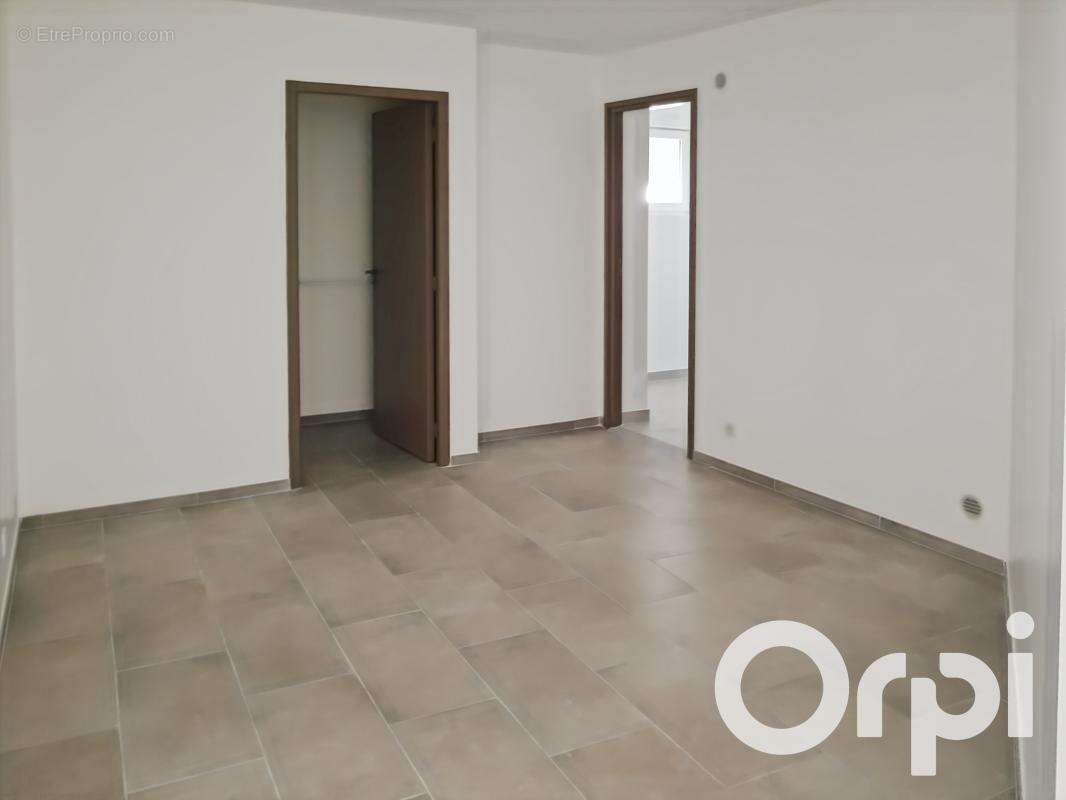 Appartement à PONT-SAINT-ESPRIT