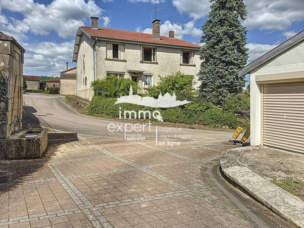 Maison à DOMMARTIN-SUR-VRAINE