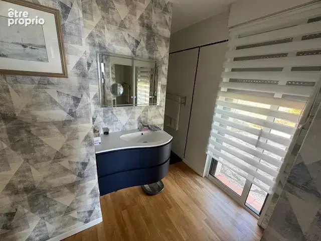 BANDOL quartier résidentiel très prisé vue mer agréable villa avec piscine - photo 8