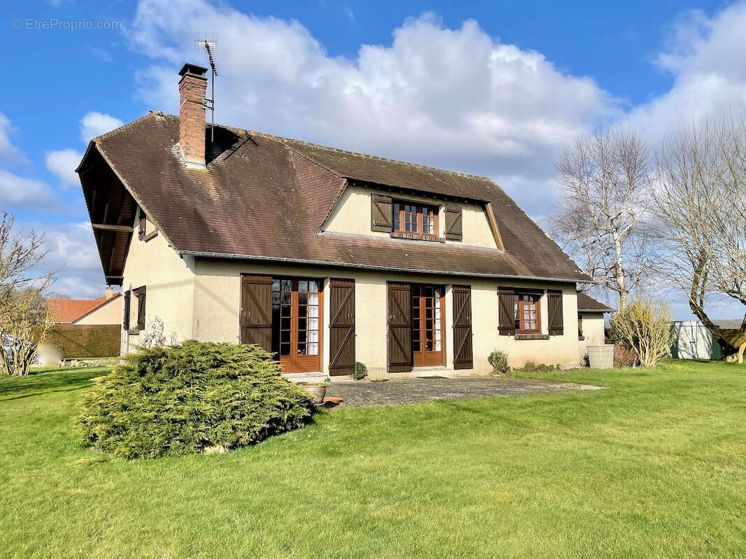 Maison à BEAUBRAY
