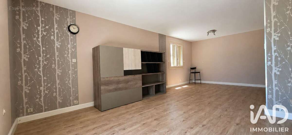 Maison 157 m² à Clessy  - photo 6