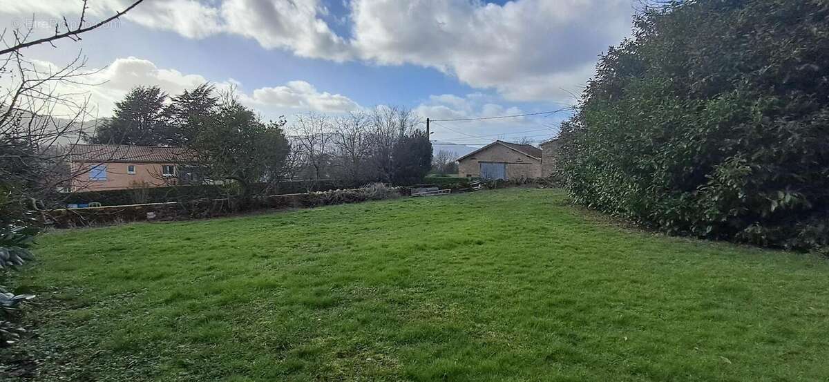 Photo 3 - Appartement à BOUT-DU-PONT-DE-LARN