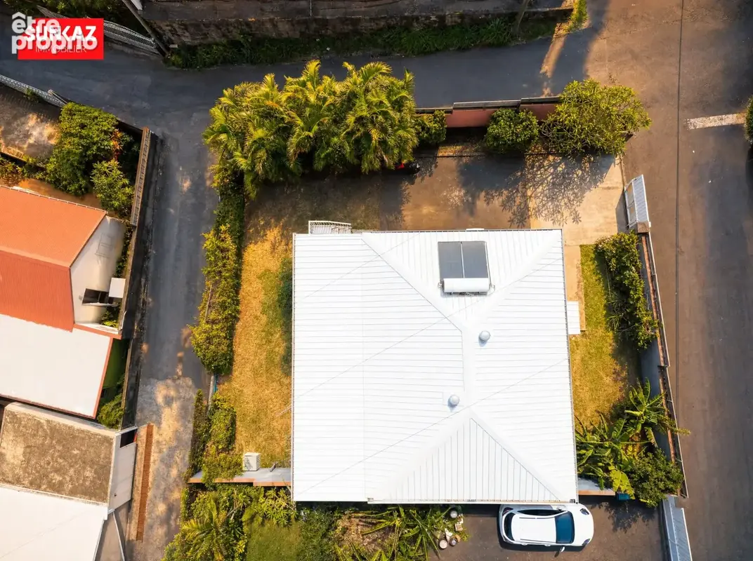 Maison 4 pièces 106 m² à vendre à Saint-Pierre (97410) - photo 3