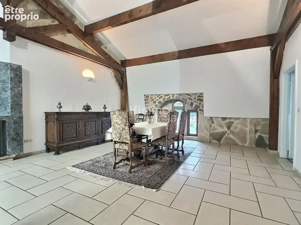 Immeuble mixte - 2 appartements, 1 local avec bureaux - photo 5