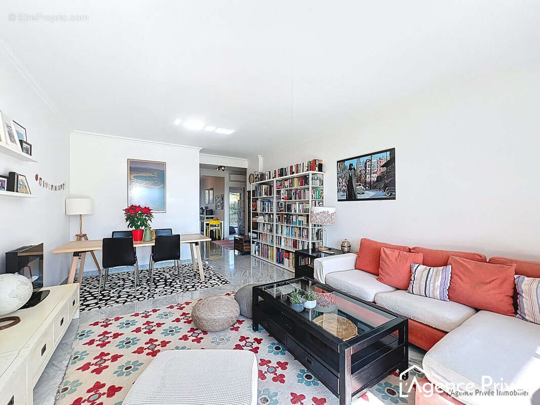 Salon - Appartement à CAGNES-SUR-MER
