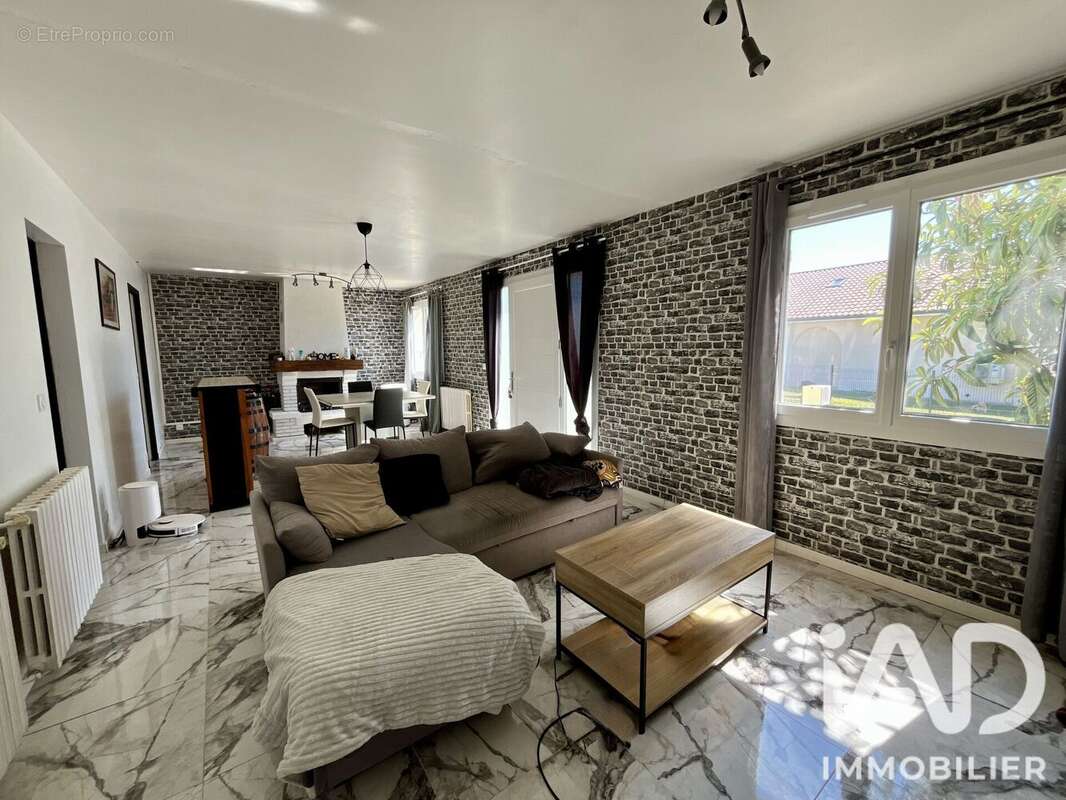 Maison 125 m² à Bascons  - photo 4