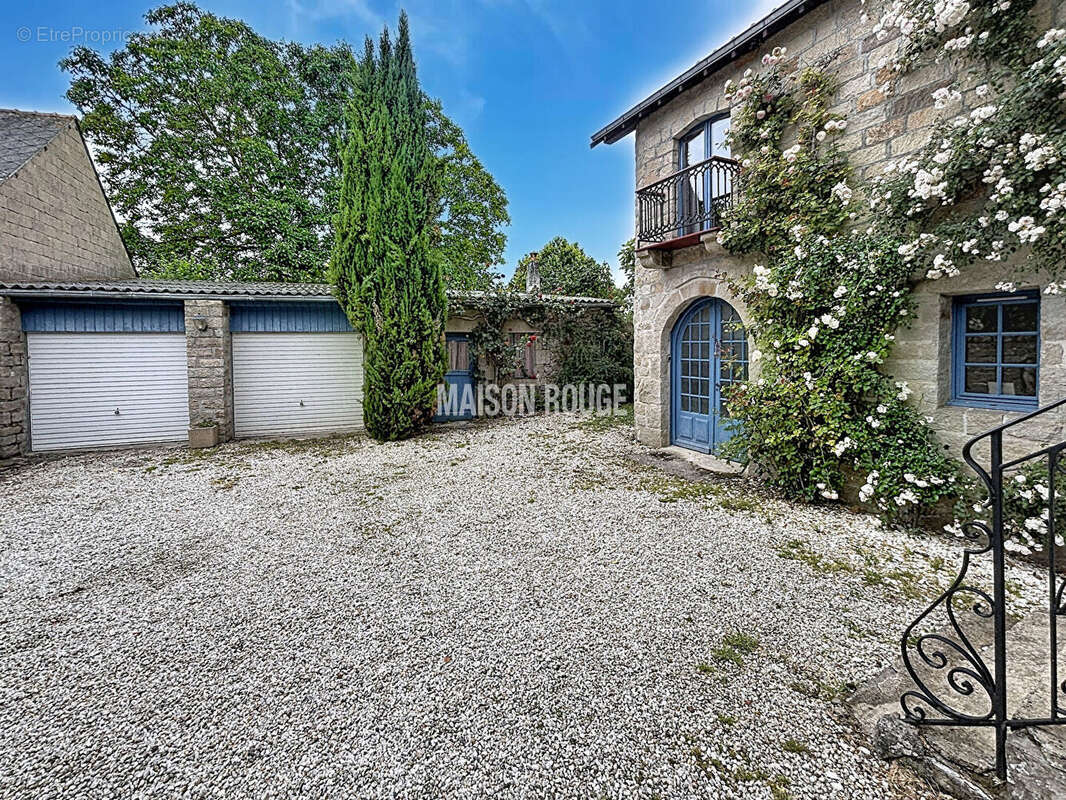 Maison à PLOUER-SUR-RANCE