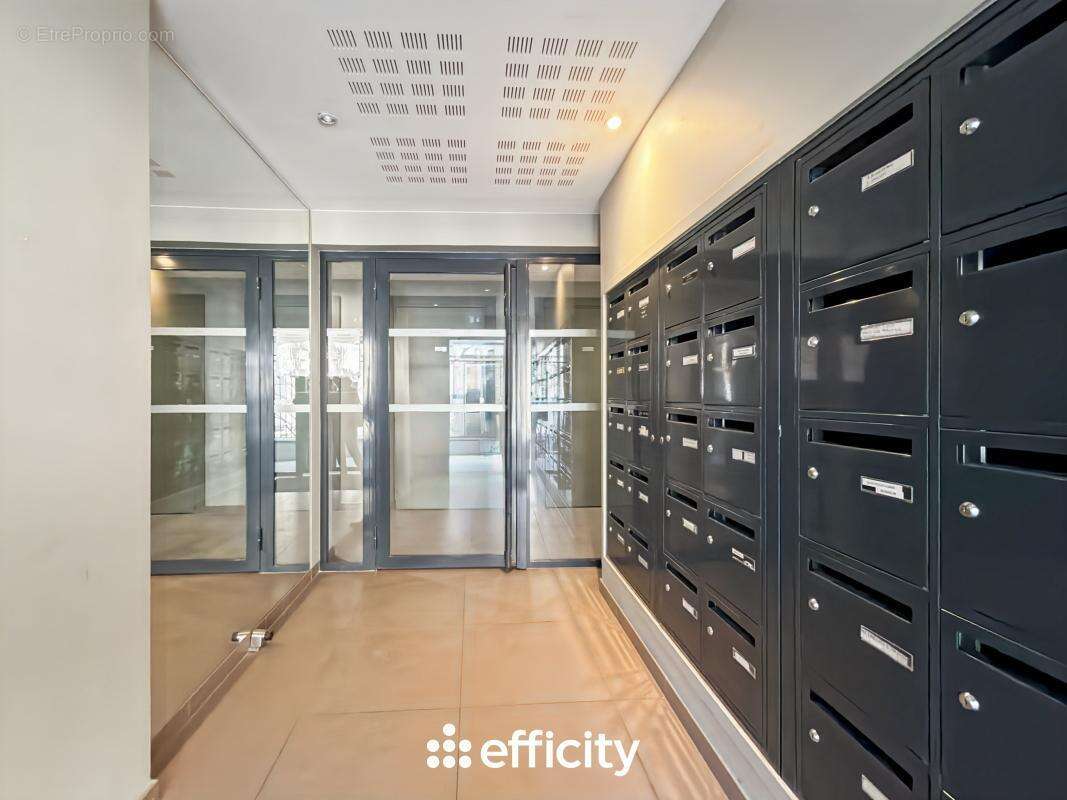 Appartement à EMERAINVILLE