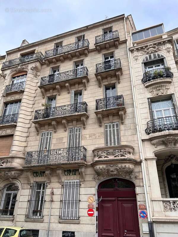 Appartement à MARSEILLE-8E