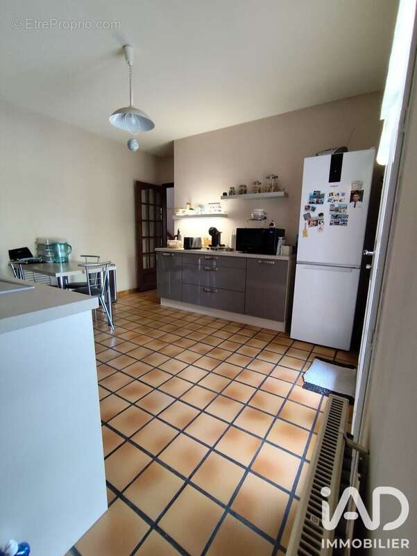 Maison 147 m² à Montrond-Les-Bains  - photo 5