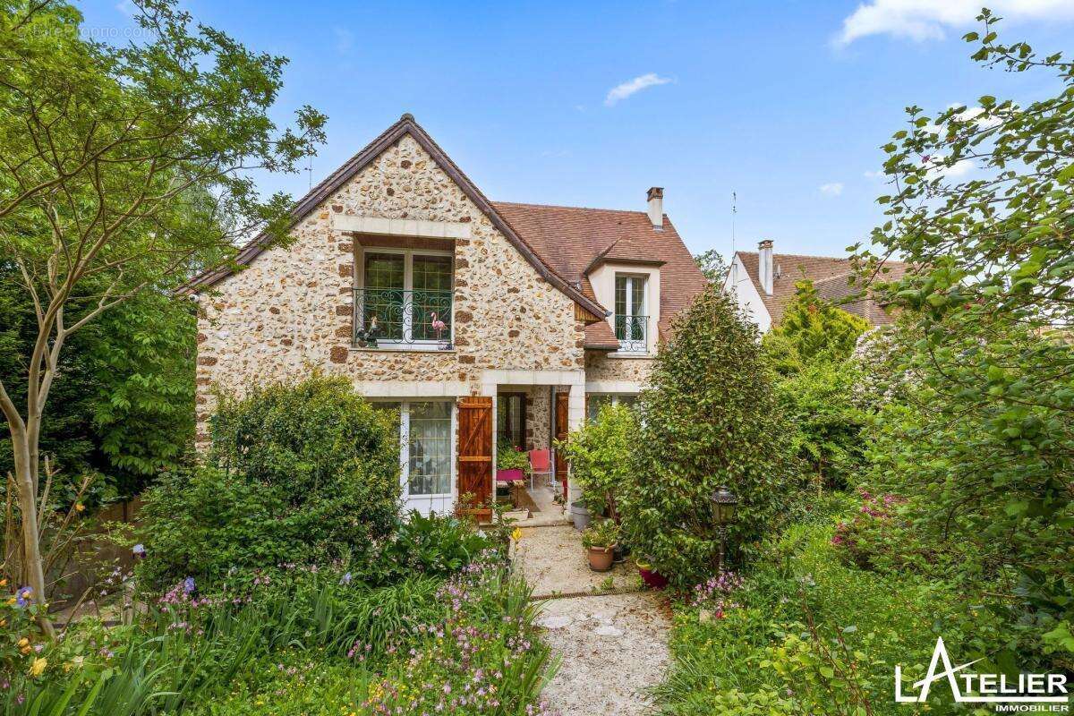 Maison à L'ETANG-LA-VILLE