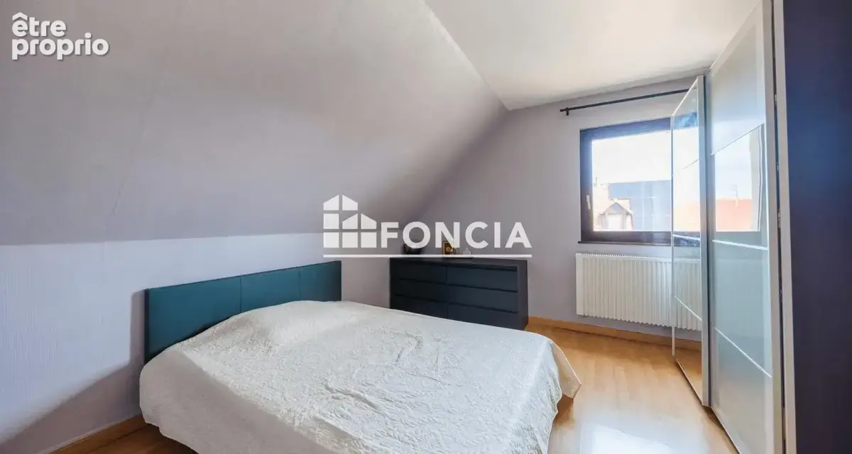 Maison -  115 m2 - 5 pieces -4  chambres - terrasse - sous-sol - terrain 400m2 - photo 11