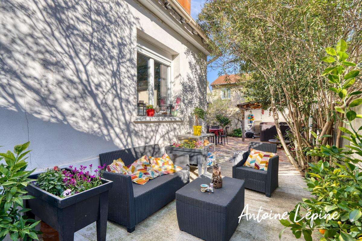 Maison à VENISSIEUX