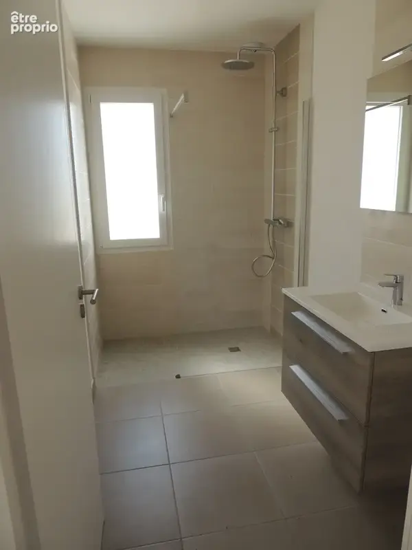 Maison de plain pied 80 m2 habitable / 3 chambres / 663 m2 Terrain - photo 4