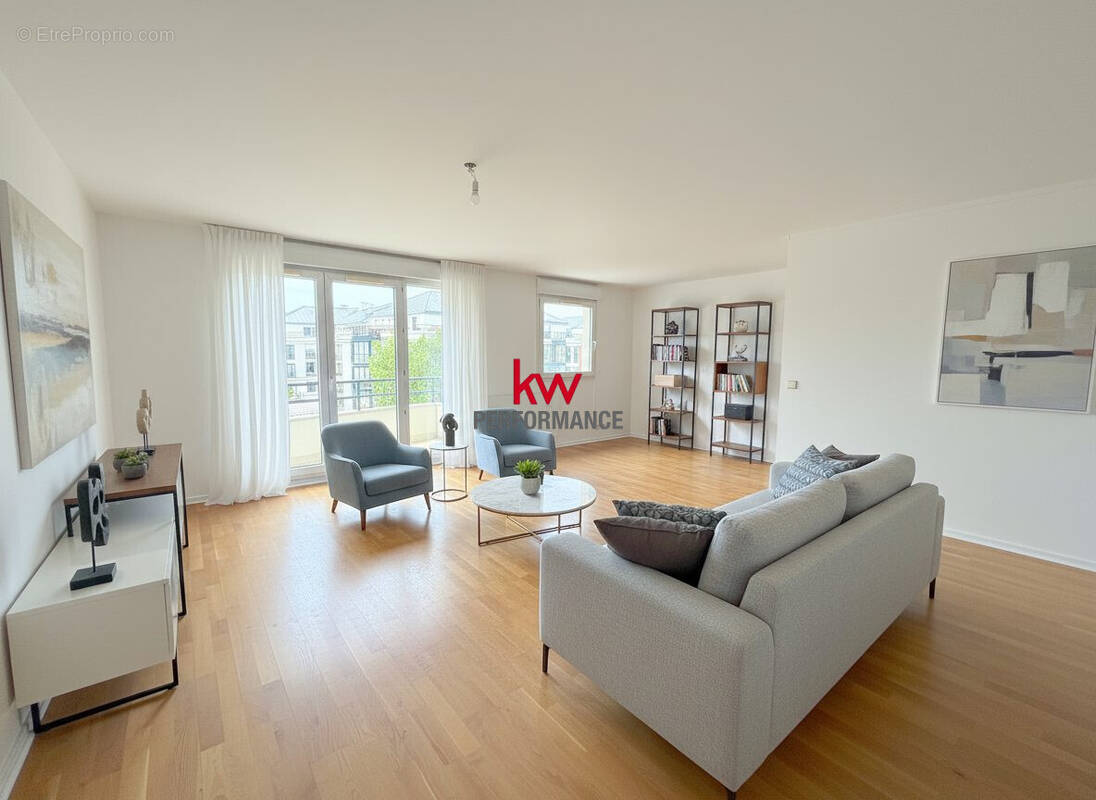 Photo Appartement à Eaubonne au prix de 357 700€