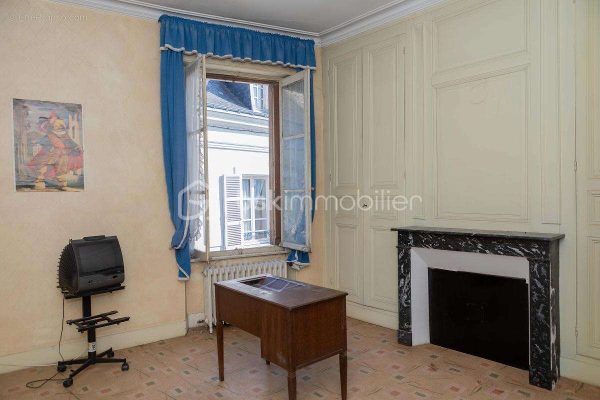 IMMEUBLE / MAISON A RENOVER - possibilité de créer des appartements à louer! - photo 5