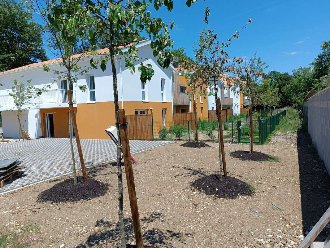 Appartement à FOURAS