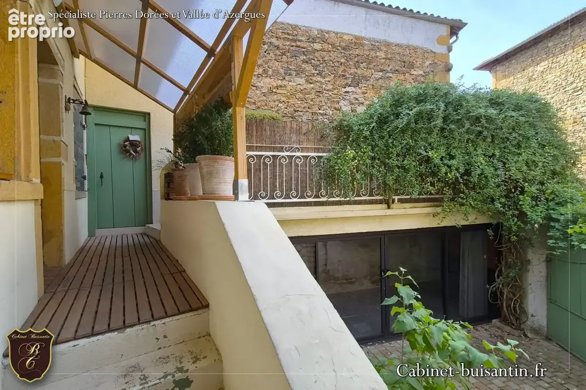 Maison de village en pierres avec terrasse et cour - photo 5