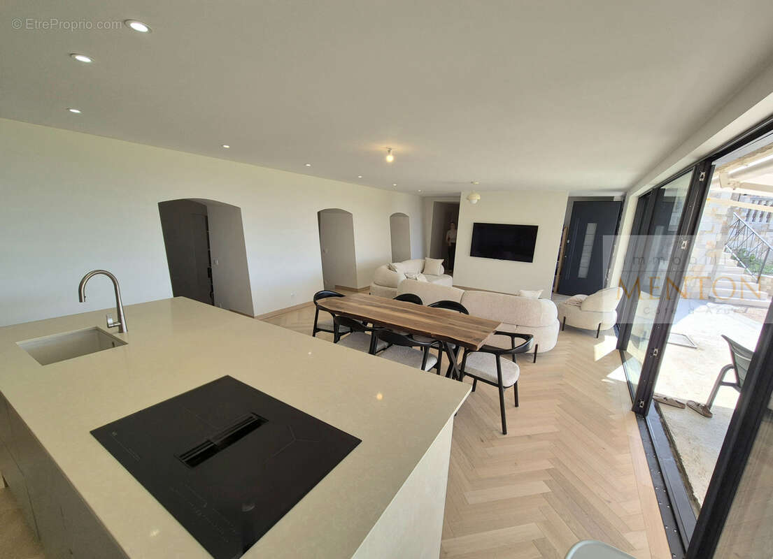 Appartement à MENTON