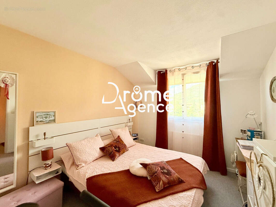Appartement 45 m² à Guilherand-Granges  - photo 6