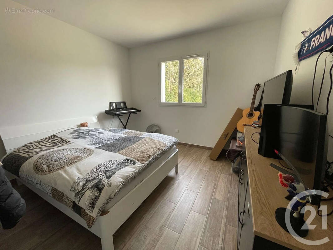 Maison à LES EGLISOTTES-ET-CHALAURES