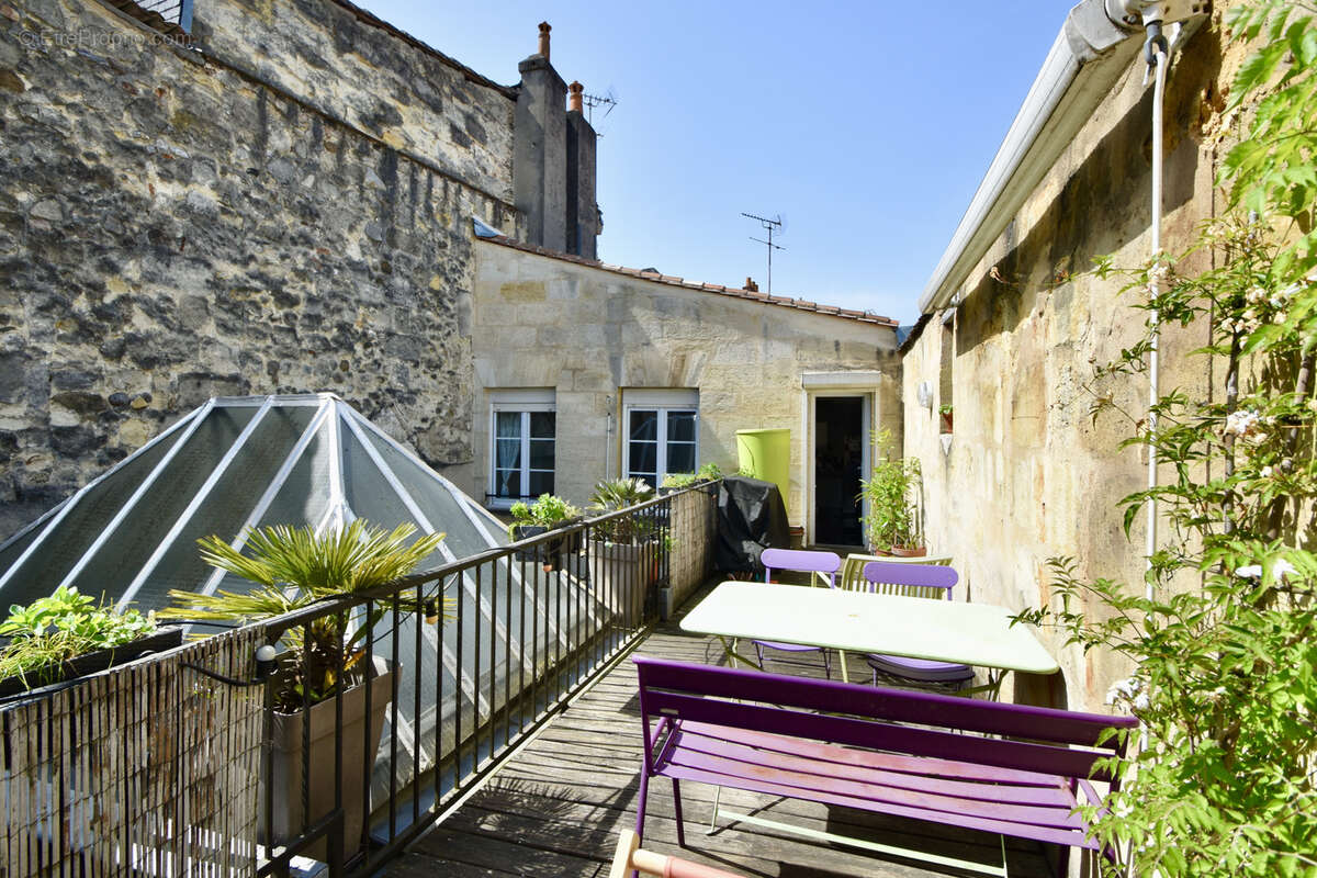 Secteur place du palais - bel appartement de charme 100m2 avec terrasse plein ciel - photo 22
