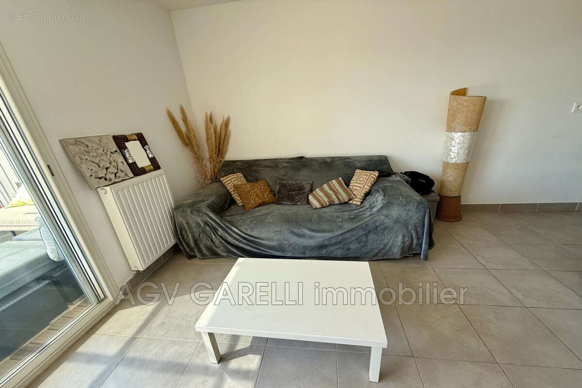 Appartement à HYERES