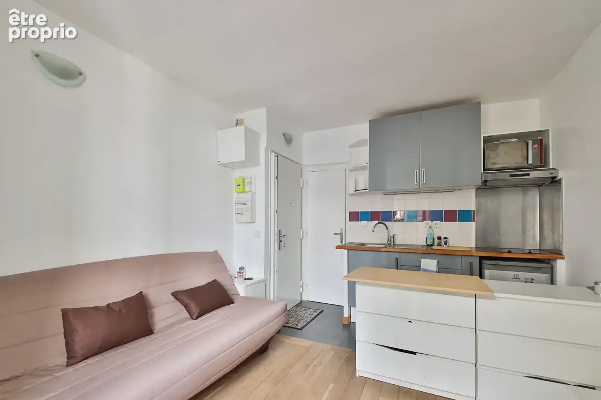 PARIS 15 - Saint-Charles - 16 m2 - photo 3