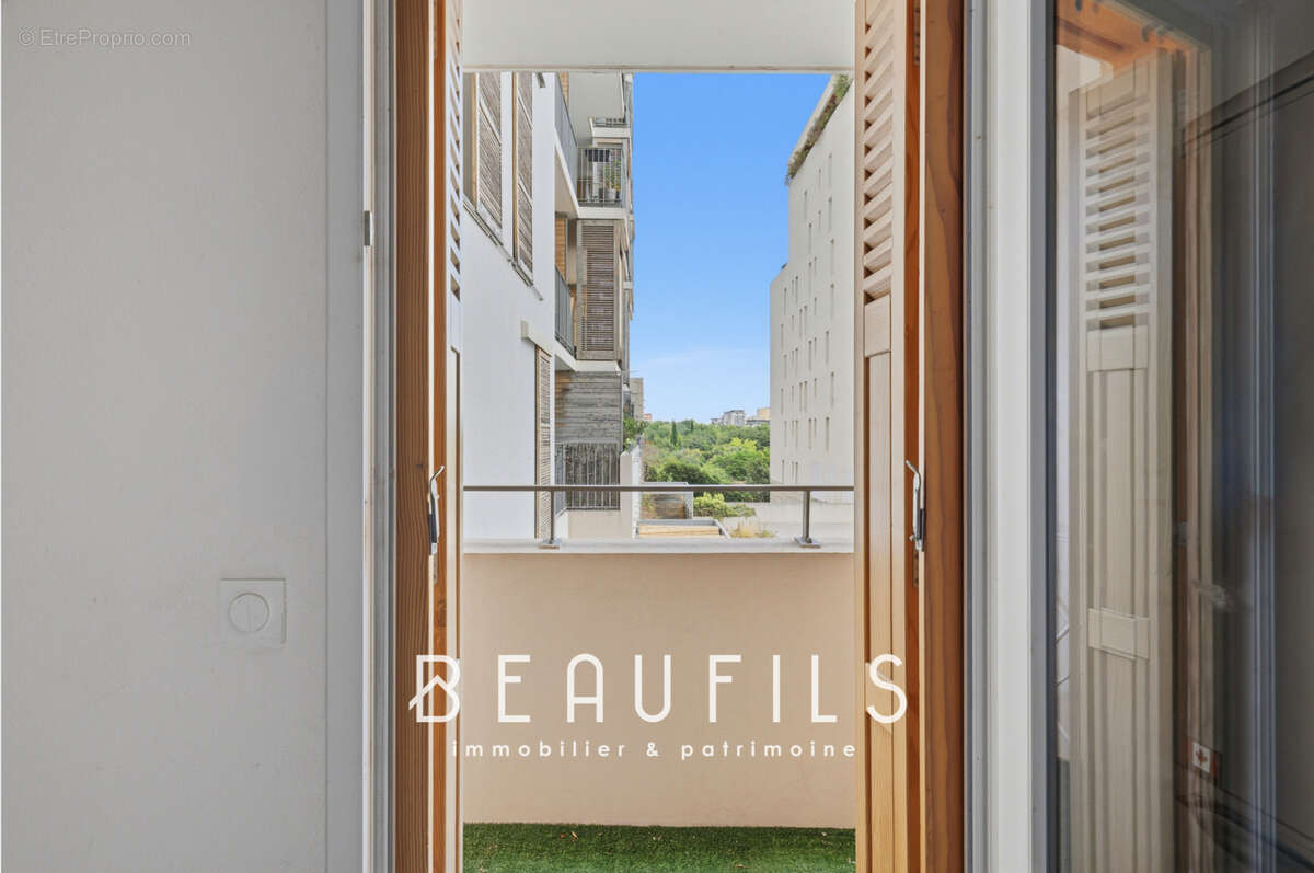 Exclusivité. Appartement F4 avec terrasse à Port Marianne - photo 10