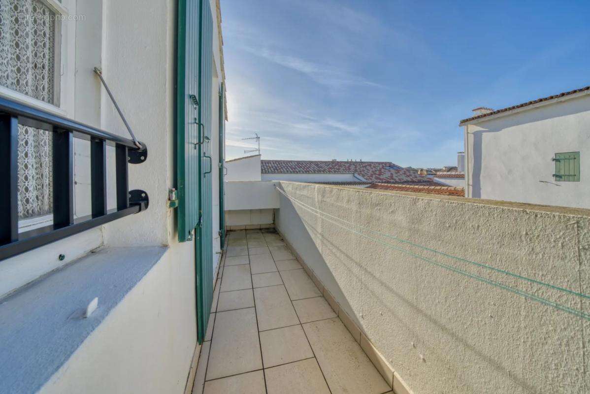 Appartement à SAINT-MARTIN-DE-RE