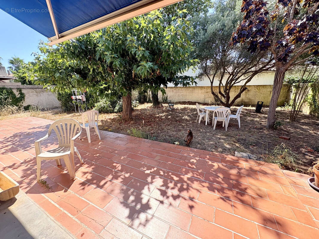 Villa de plain-pied 100m2 + Garage + Terrain 445m2 - photo 8
