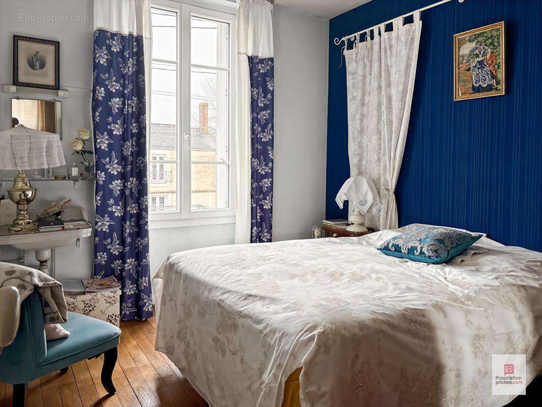 Maison à SABLE-SUR-SARTHE